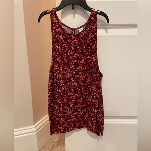 Cute Floral Pattern Tank Top by Old Navy. Size S Petite.